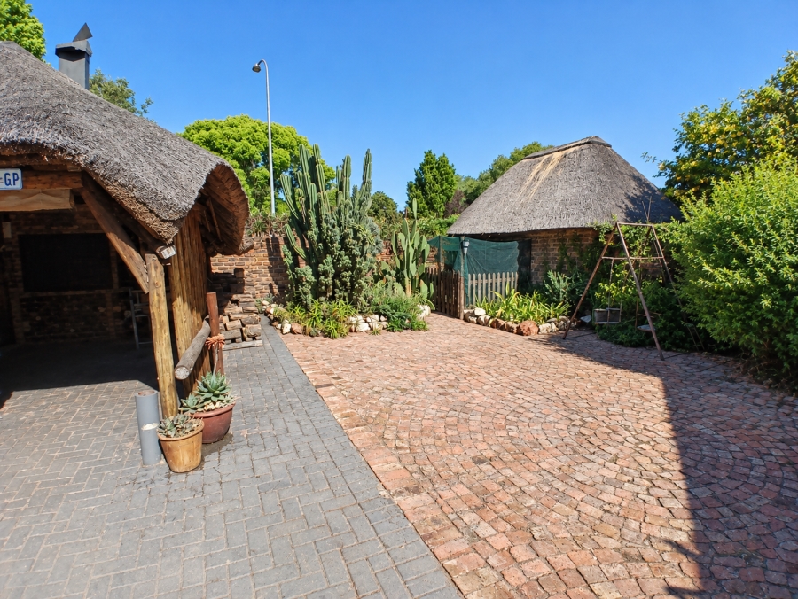 4 Bedroom Property for Sale in Three Rivers East Gauteng