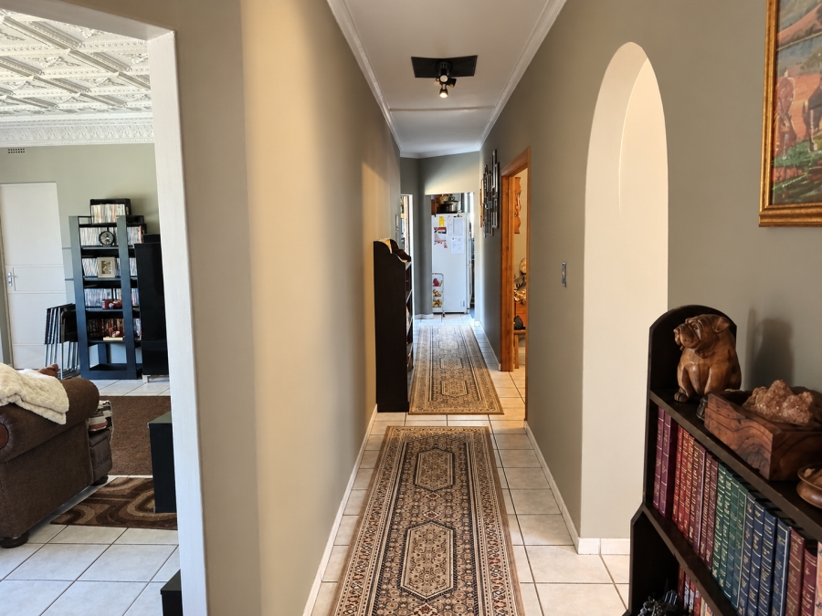 4 Bedroom Property for Sale in Three Rivers East Gauteng