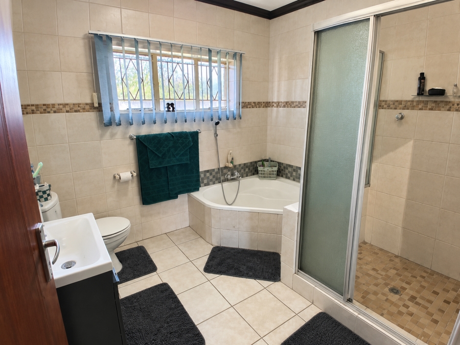 4 Bedroom Property for Sale in Three Rivers East Gauteng