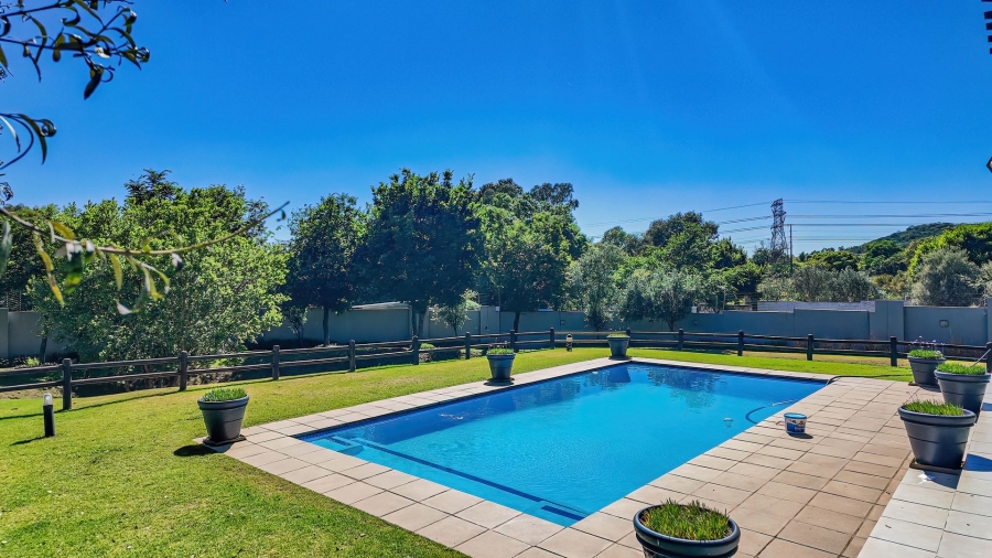 1 Bedroom Property for Sale in Lonehill Gauteng
