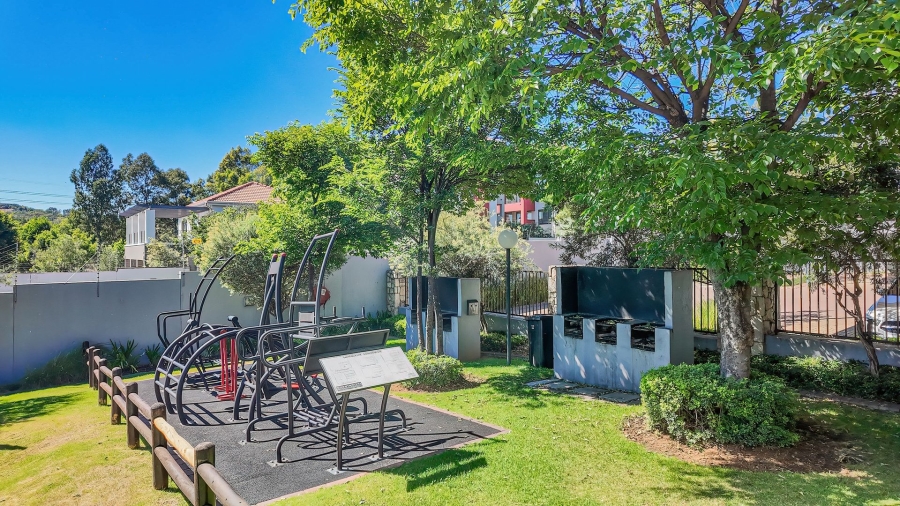 1 Bedroom Property for Sale in Lonehill Gauteng
