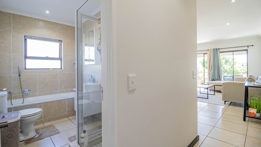1 Bedroom Property for Sale in Lonehill Gauteng