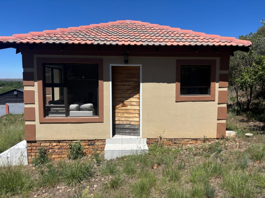 2 Bedroom Property for Sale in Vaaloewer Gauteng