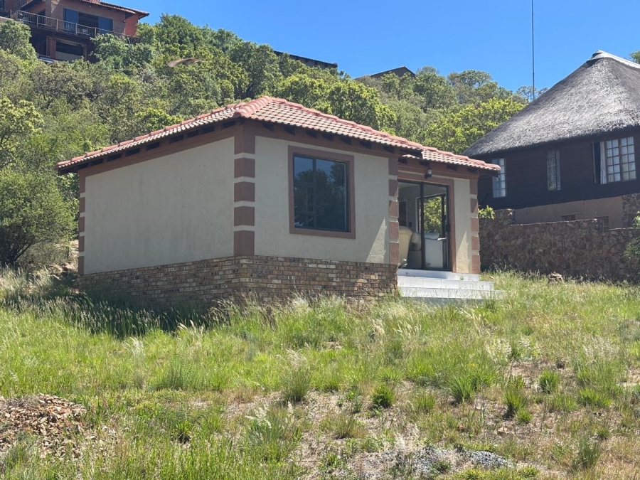 2 Bedroom Property for Sale in Vaaloewer Gauteng