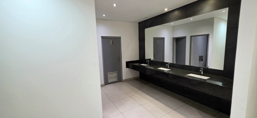 To Let Commercial Property for Rent in Halfway House Gauteng