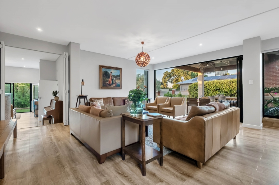4 Bedroom Property for Sale in Linden Gauteng