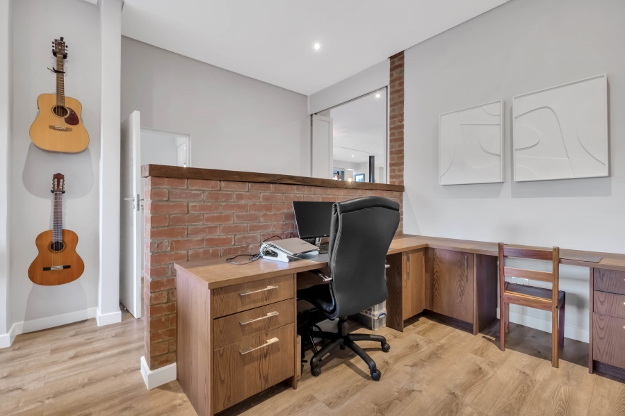 4 Bedroom Property for Sale in Linden Gauteng