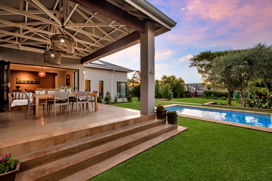 4 Bedroom Property for Sale in Linden Gauteng