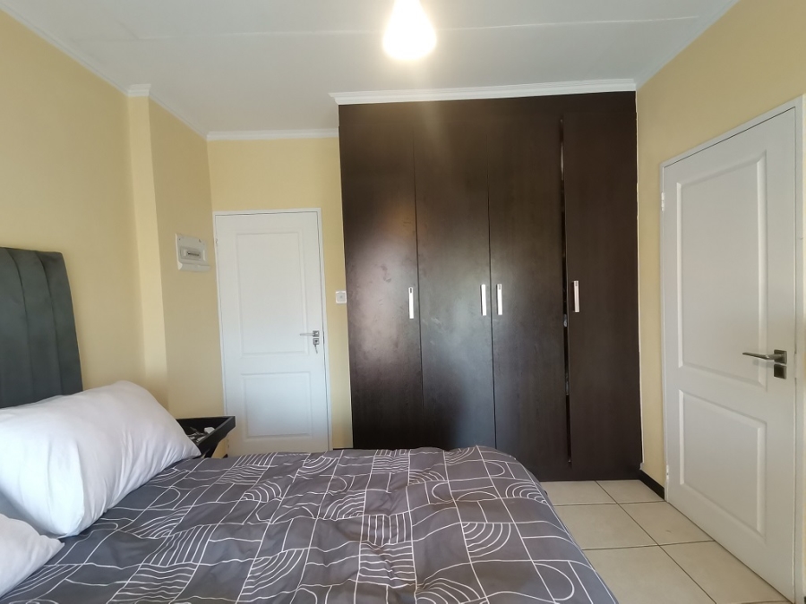 2 Bedroom Property for Sale in Oakdene Gauteng