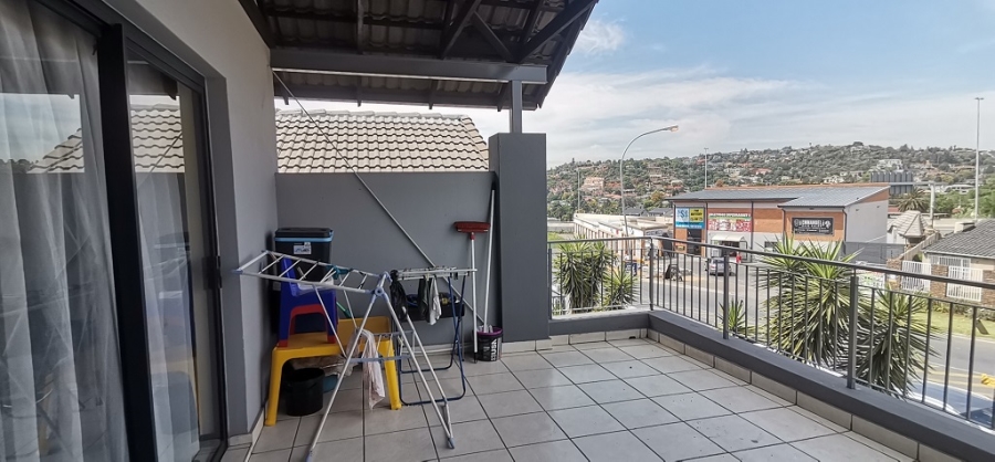 2 Bedroom Property for Sale in Oakdene Gauteng