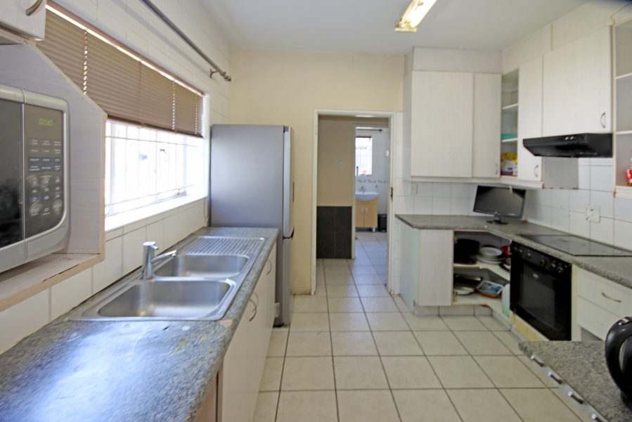 3 Bedroom Property for Sale in Lombardy East Gauteng