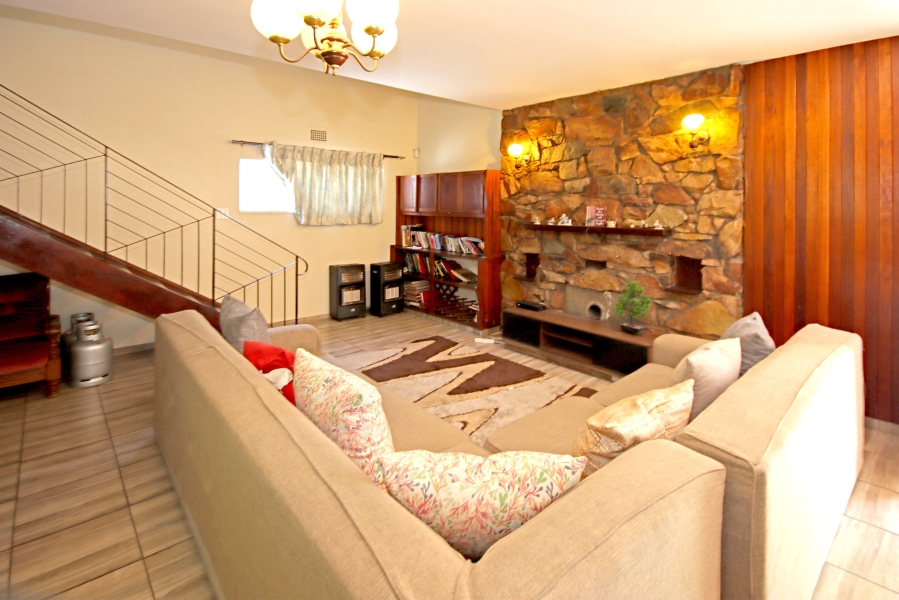 3 Bedroom Property for Sale in Lombardy East Gauteng