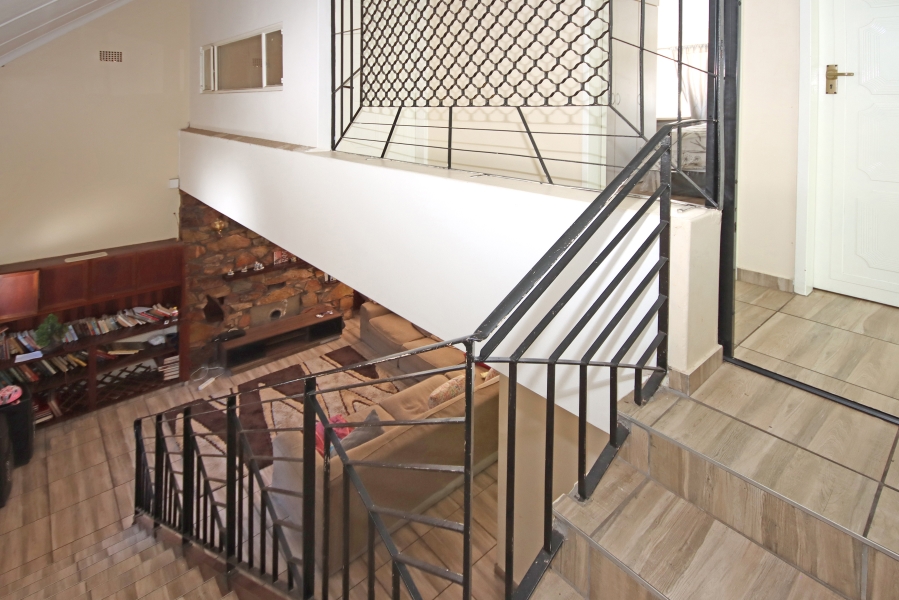 3 Bedroom Property for Sale in Lombardy East Gauteng