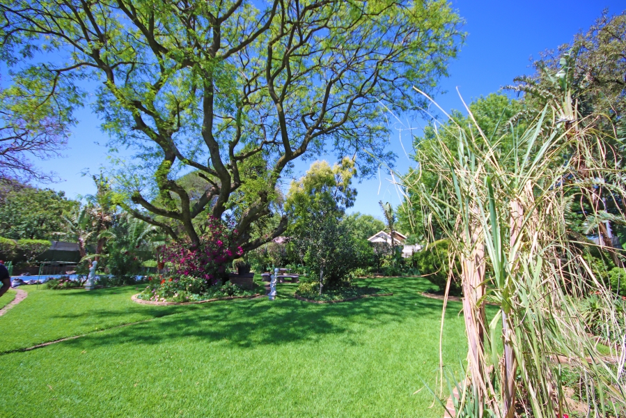 3 Bedroom Property for Sale in Lombardy East Gauteng