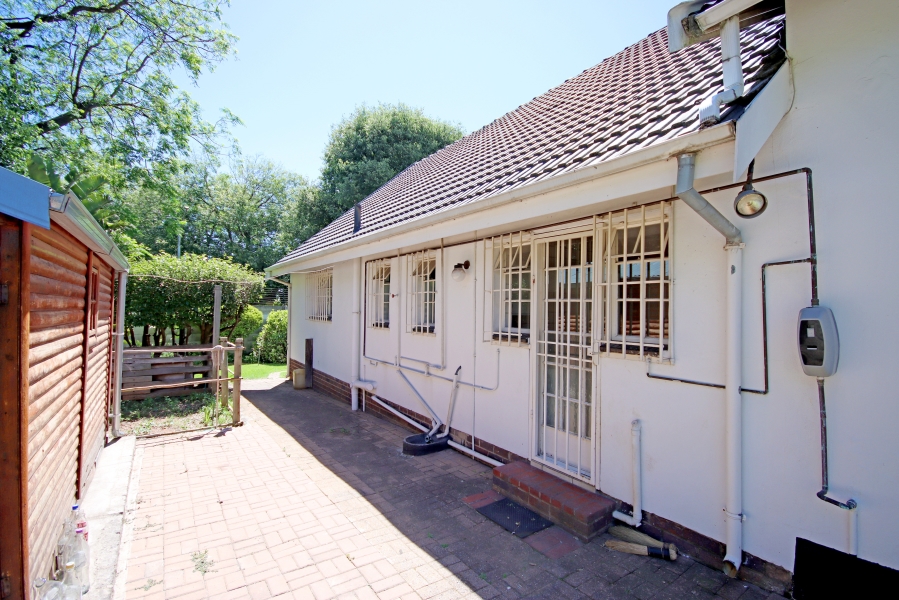 3 Bedroom Property for Sale in Lombardy East Gauteng