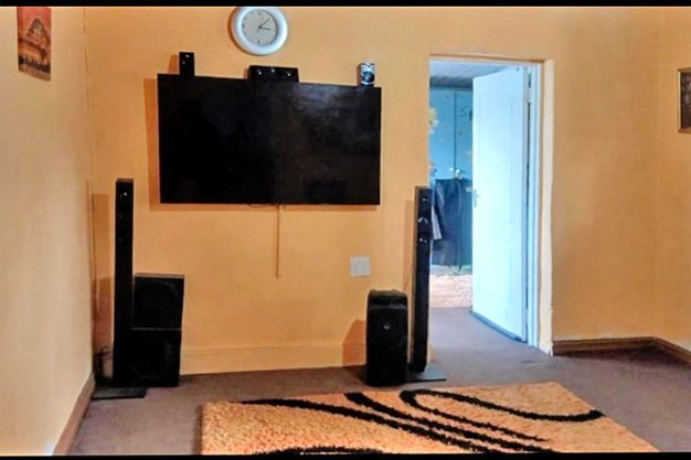 2 Bedroom Property for Sale in Newclare Gauteng