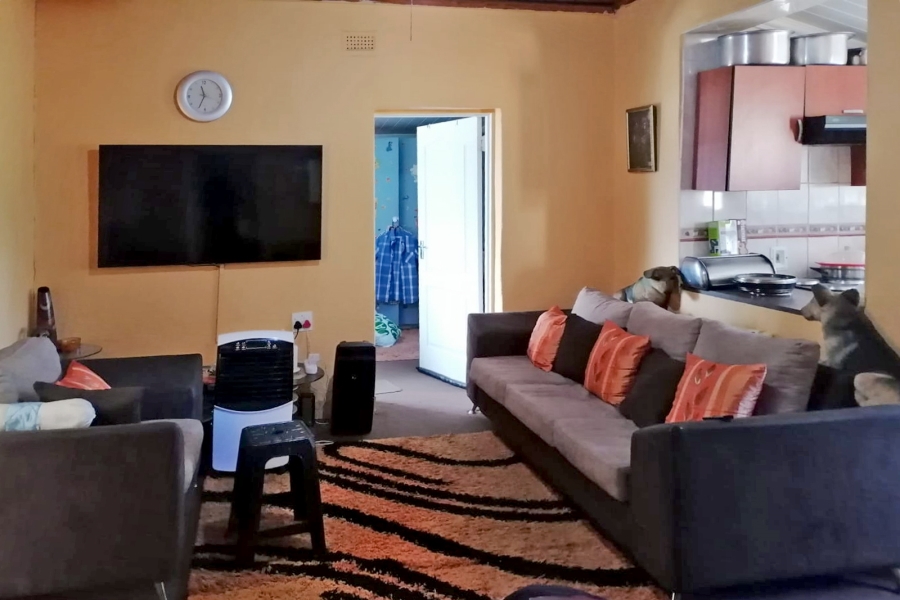2 Bedroom Property for Sale in Newclare Gauteng