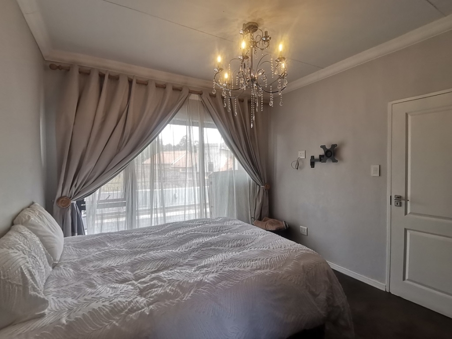 2 Bedroom Property for Sale in Gleneagles Gauteng