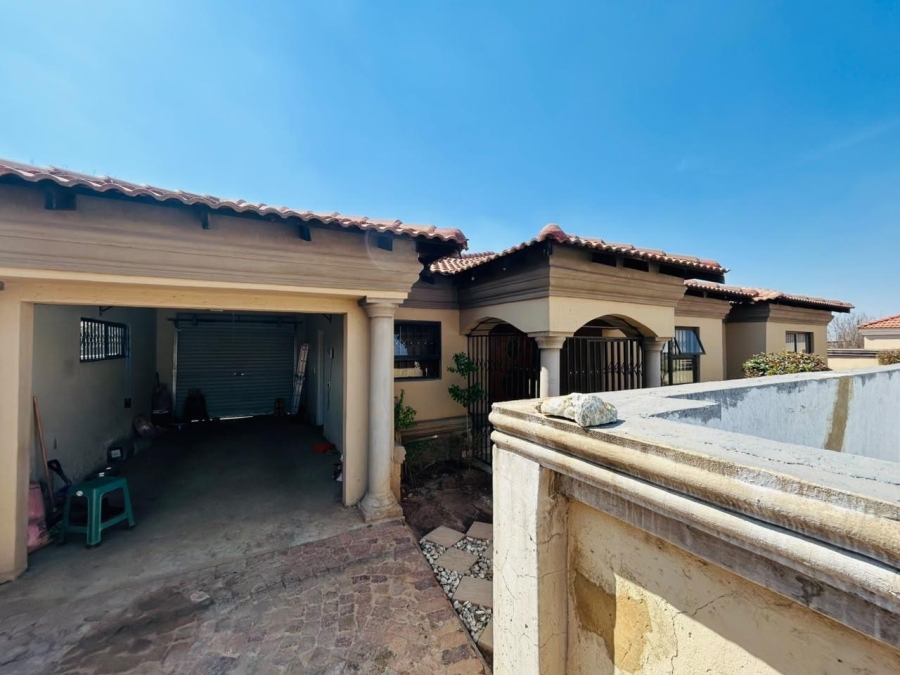3 Bedroom Property for Sale in Sharon Park Gauteng