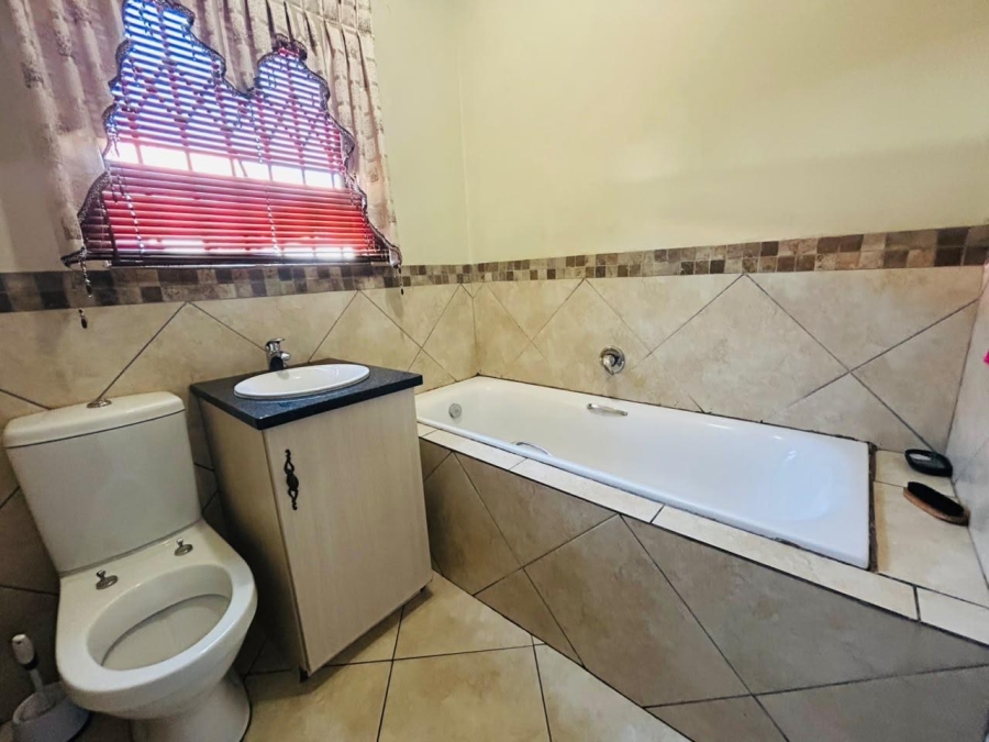 3 Bedroom Property for Sale in Sharon Park Gauteng
