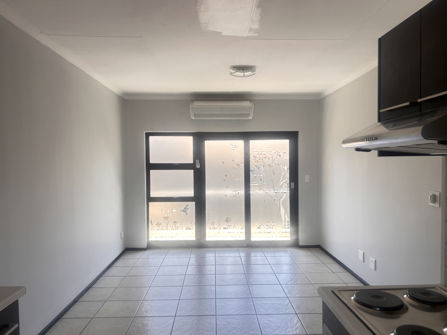 To Let 2 Bedroom Property for Rent in North Riding Gauteng