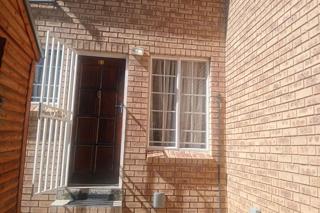 2 Bedroom Property for Sale in Van Riebeeck Park Gauteng