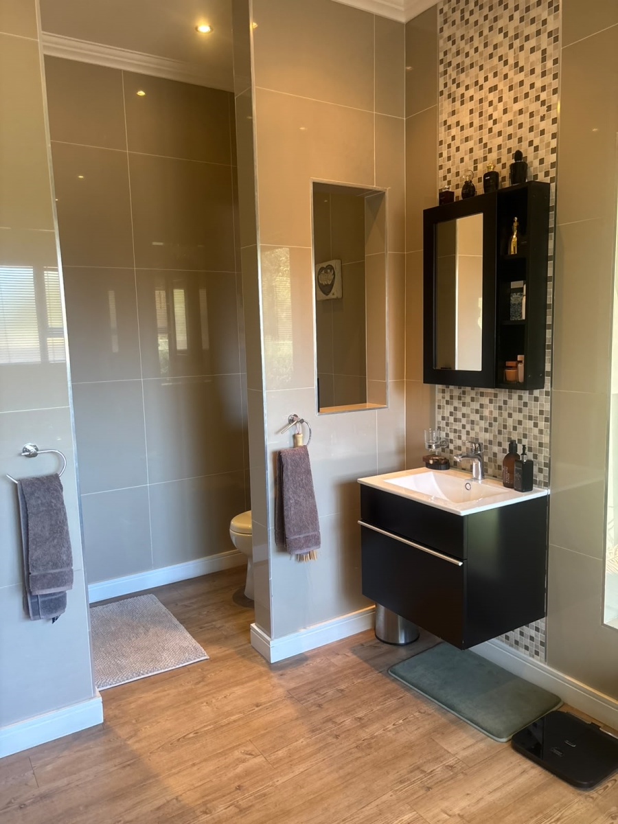 5 Bedroom Property for Sale in Emfuleni Golf Estate Gauteng