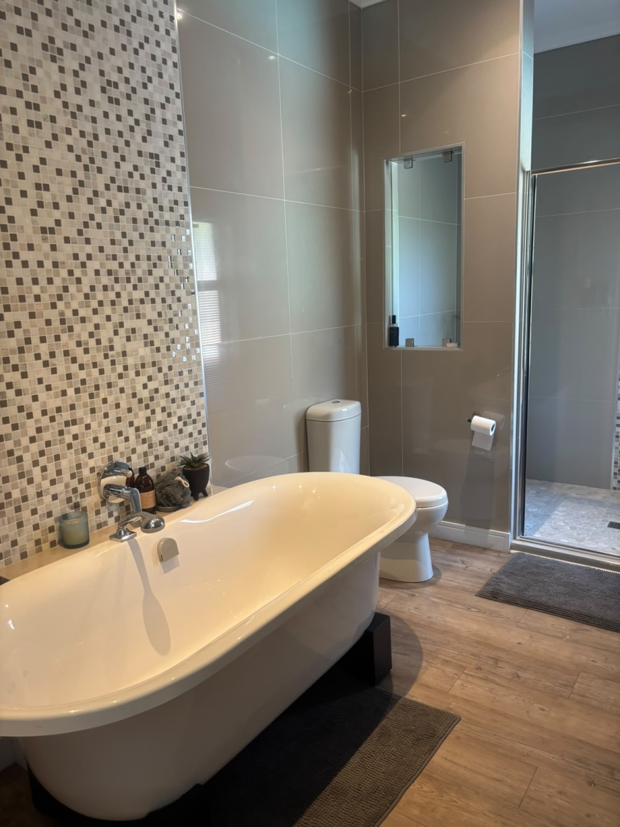 5 Bedroom Property for Sale in Emfuleni Golf Estate Gauteng