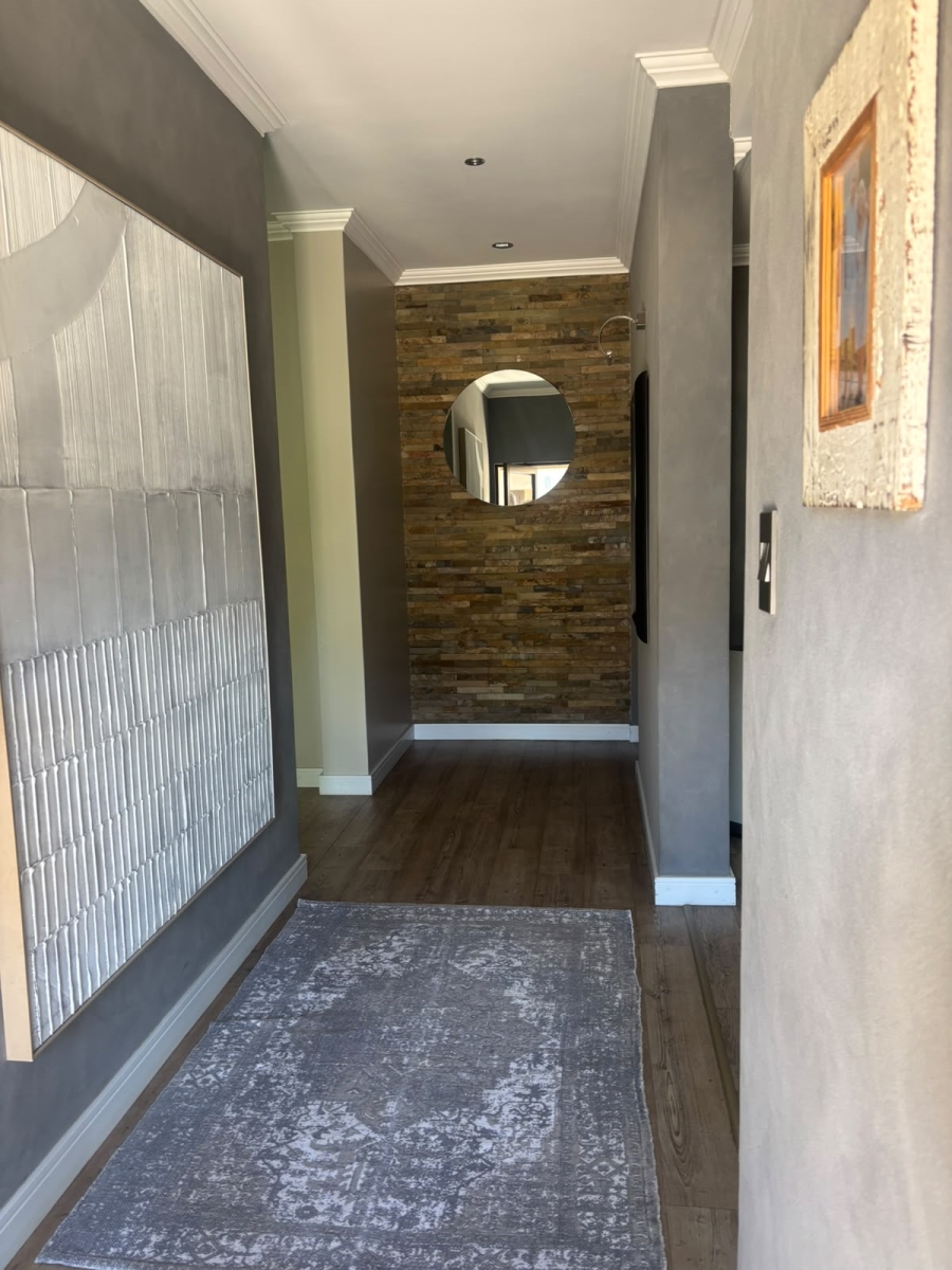 5 Bedroom Property for Sale in Emfuleni Golf Estate Gauteng