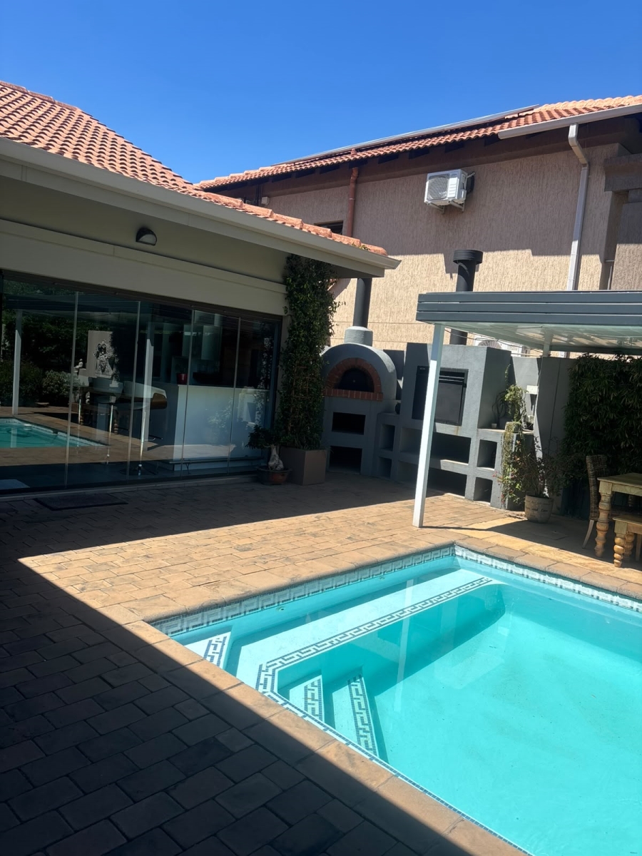 5 Bedroom Property for Sale in Emfuleni Golf Estate Gauteng