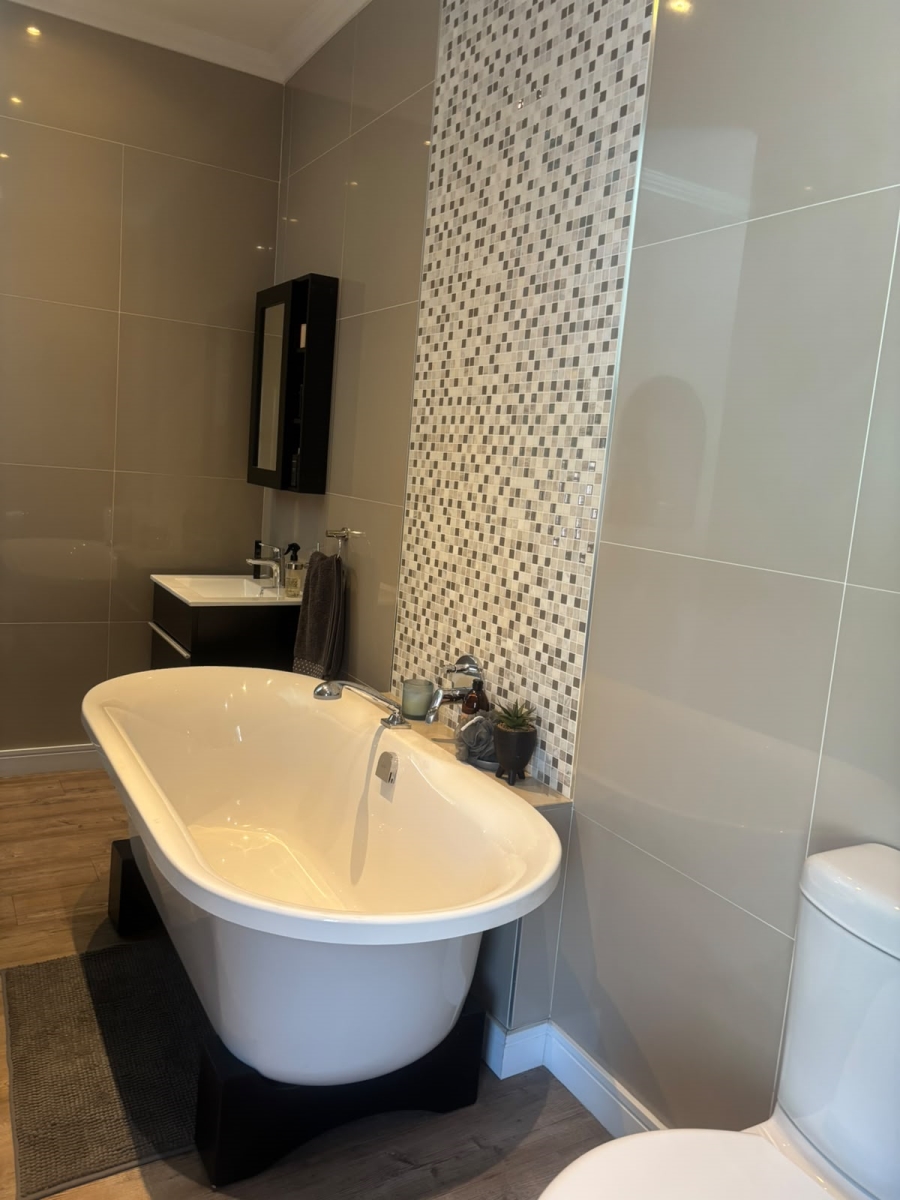 5 Bedroom Property for Sale in Emfuleni Golf Estate Gauteng