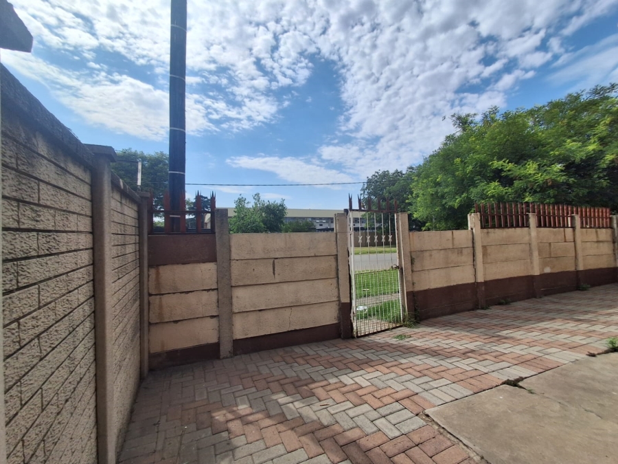 2 Bedroom Property for Sale in Vereeniging Gauteng