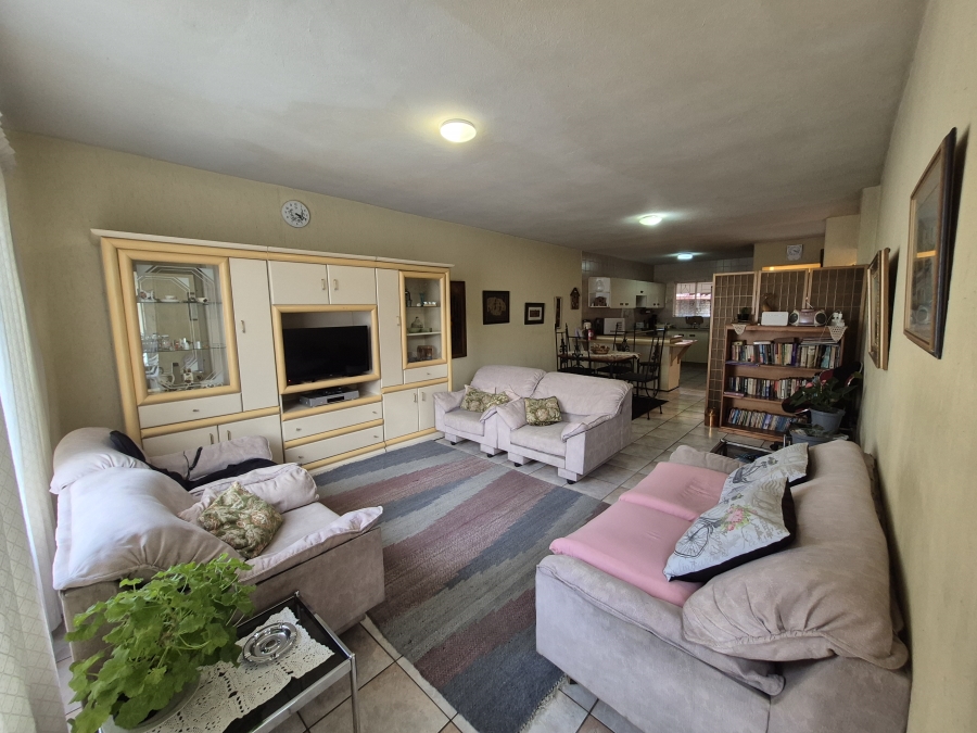 2 Bedroom Property for Sale in Randhart Gauteng
