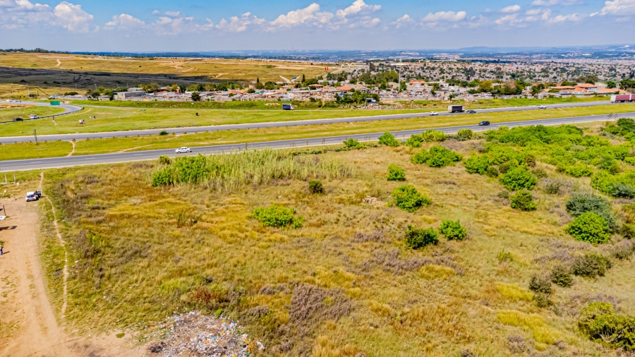 Commercial Property for Sale in Laezonia Gauteng