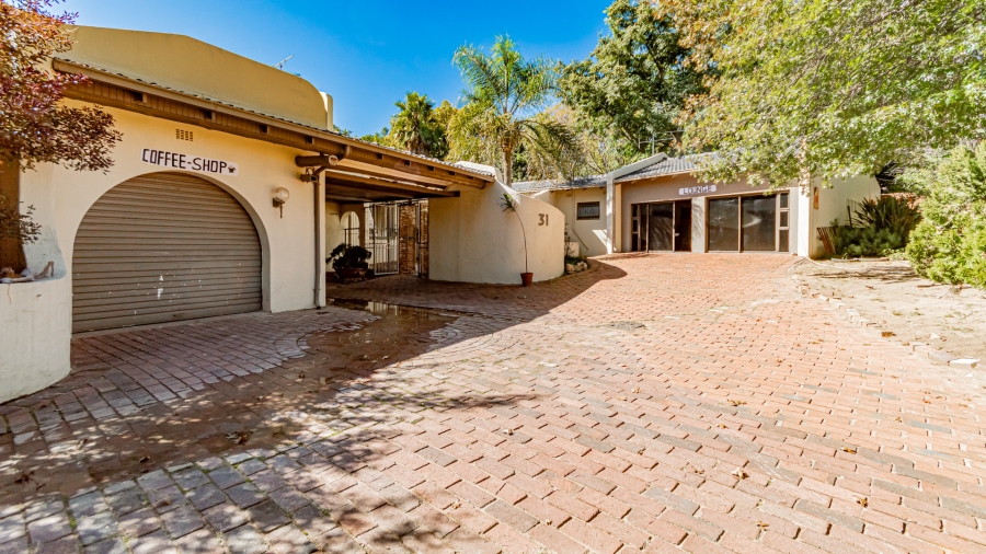 Commercial Property for Sale in Fourways Gauteng