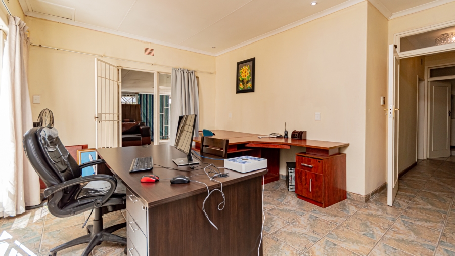 Commercial Property for Sale in Fourways Gauteng