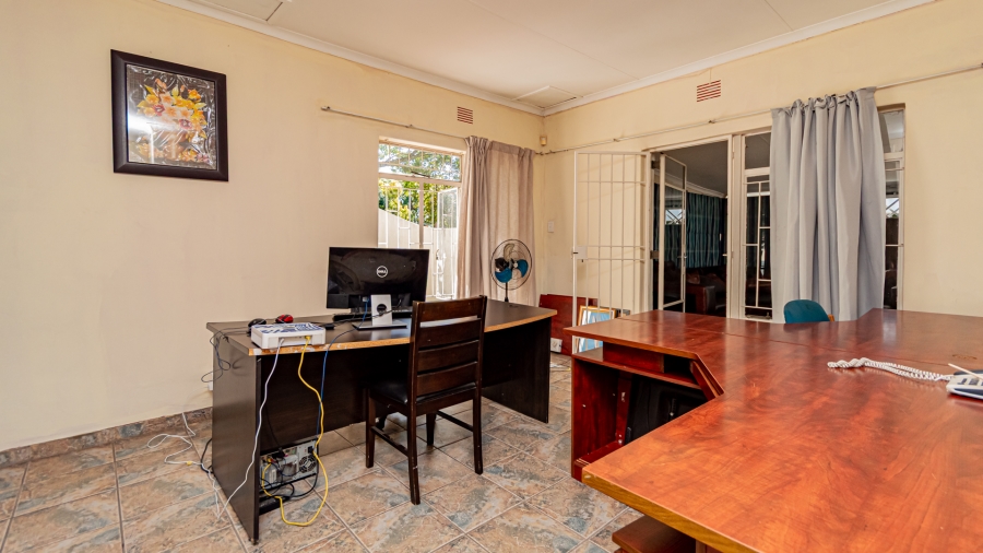 Commercial Property for Sale in Fourways Gauteng