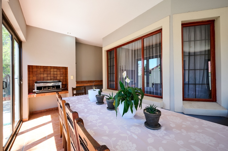 3 Bedroom Property for Sale in Barbeque Downs Gauteng