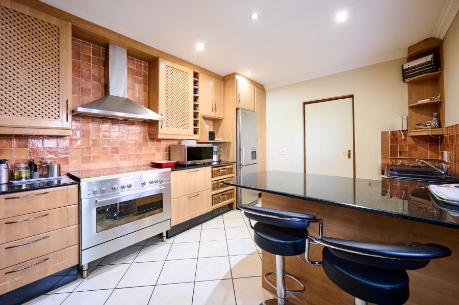 3 Bedroom Property for Sale in Barbeque Downs Gauteng
