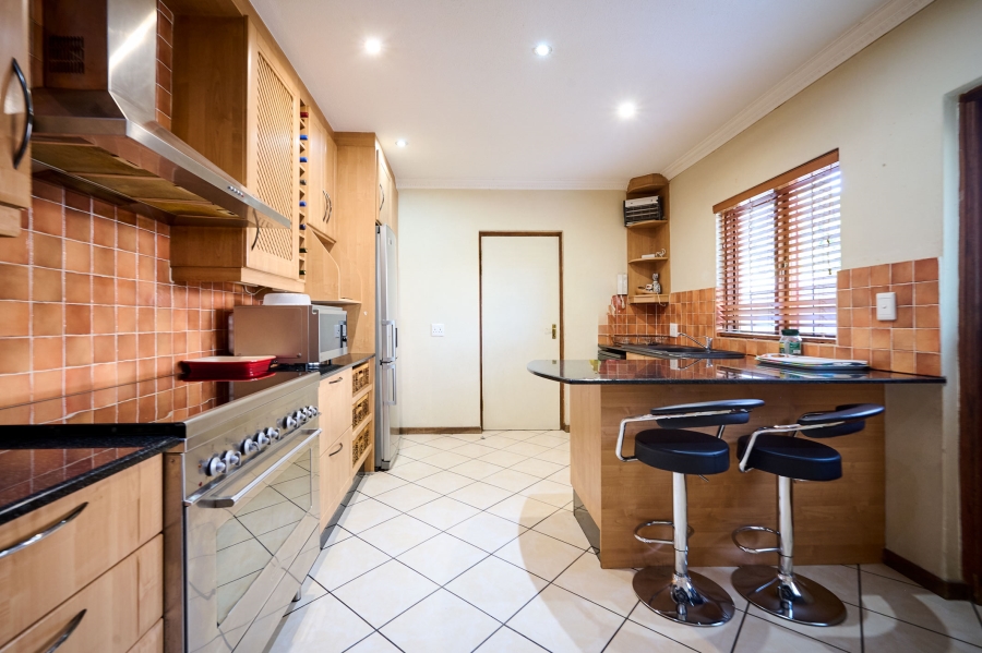 3 Bedroom Property for Sale in Barbeque Downs Gauteng