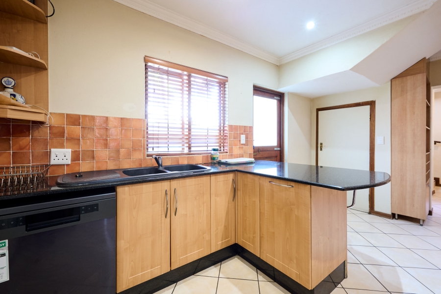 3 Bedroom Property for Sale in Barbeque Downs Gauteng