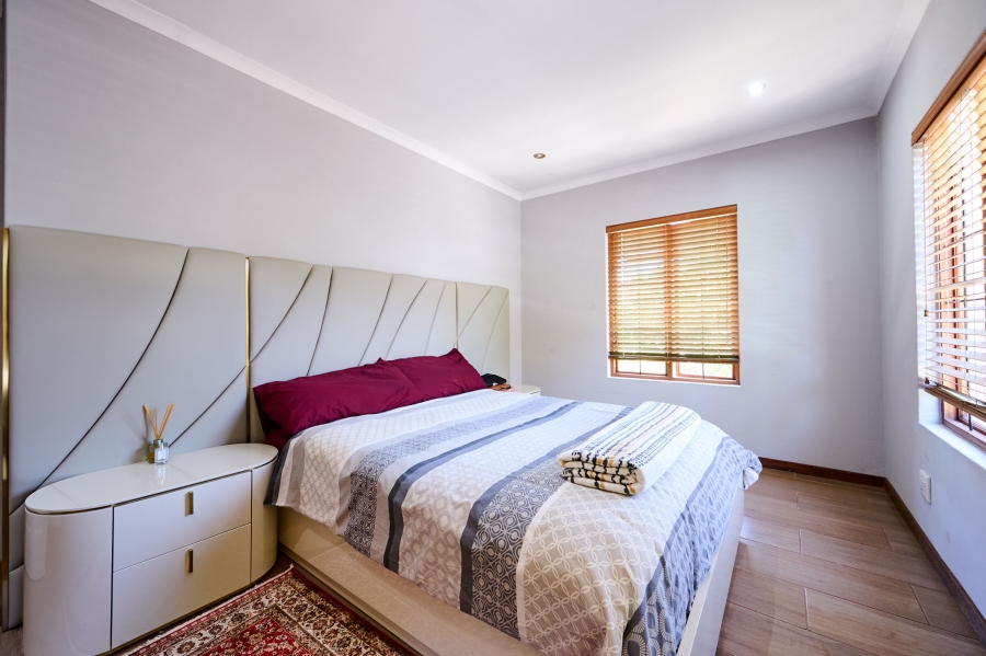 3 Bedroom Property for Sale in Barbeque Downs Gauteng