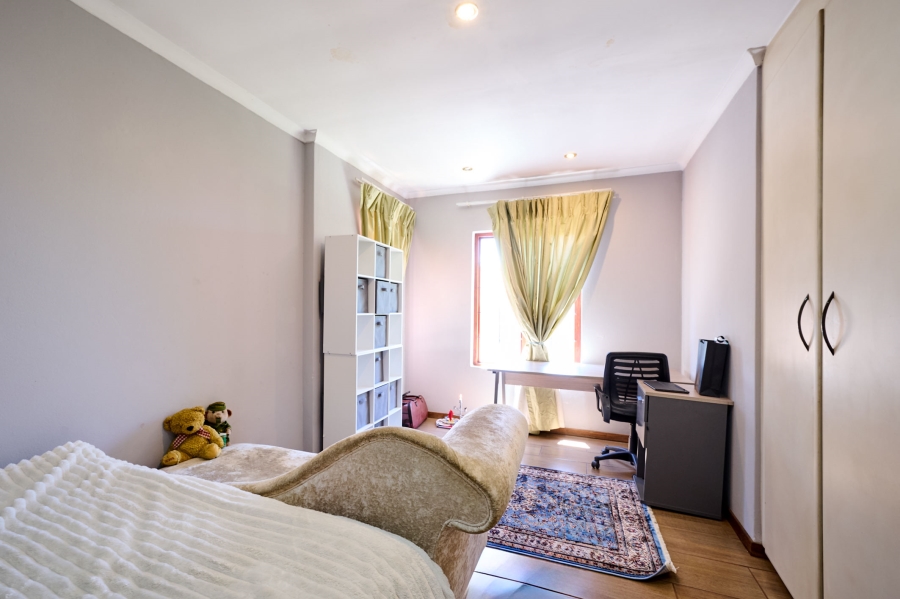 3 Bedroom Property for Sale in Barbeque Downs Gauteng