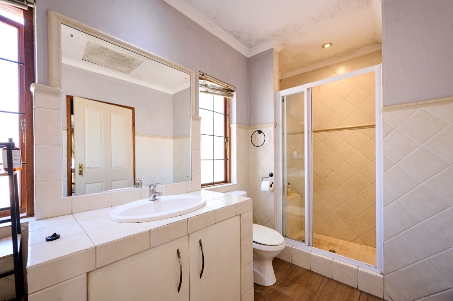 3 Bedroom Property for Sale in Barbeque Downs Gauteng