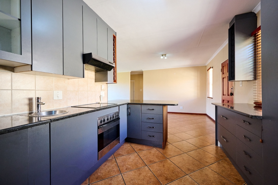 3 Bedroom Property for Sale in Halfway Gardens Gauteng