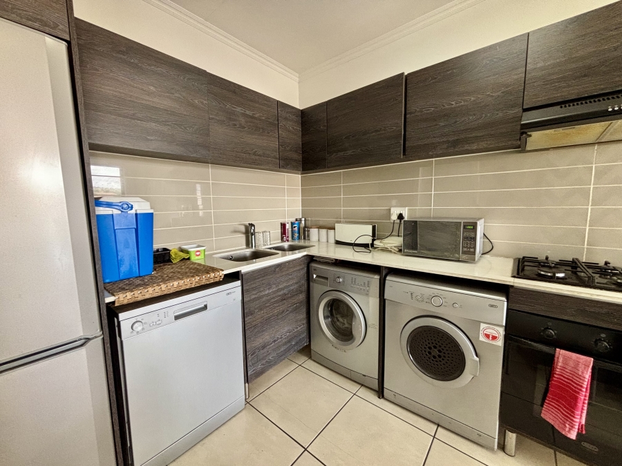 1 Bedroom Property for Sale in Olivedale Gauteng