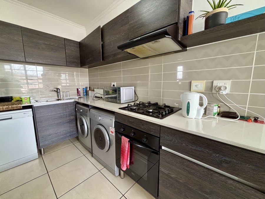 1 Bedroom Property for Sale in Olivedale Gauteng