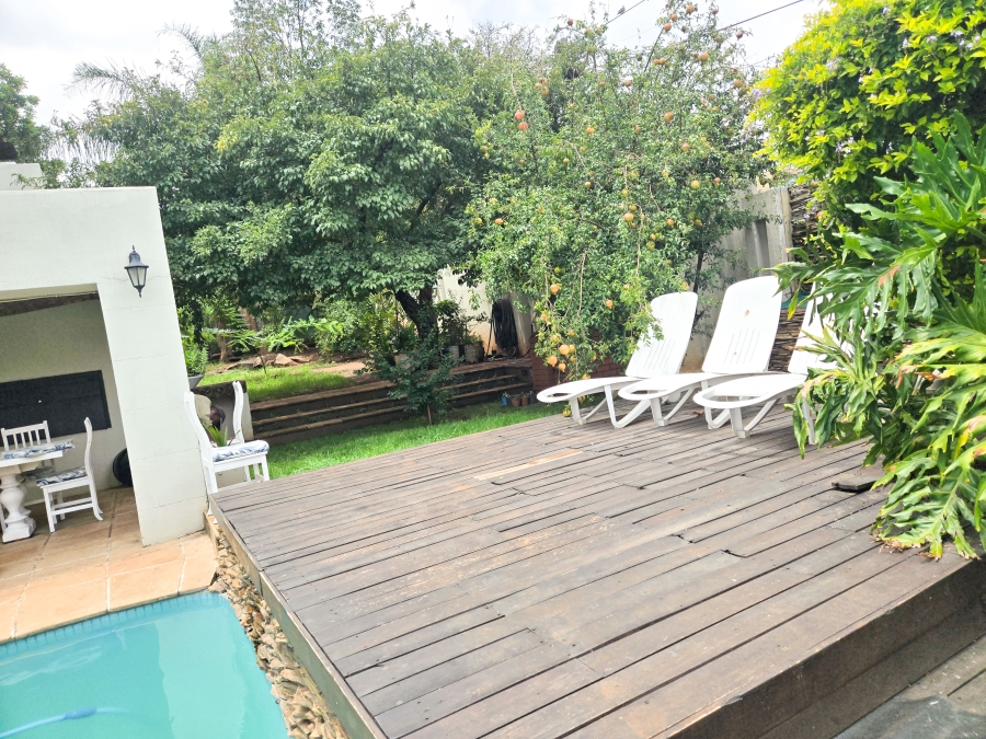 6 Bedroom Property for Sale in Erasmia Gauteng