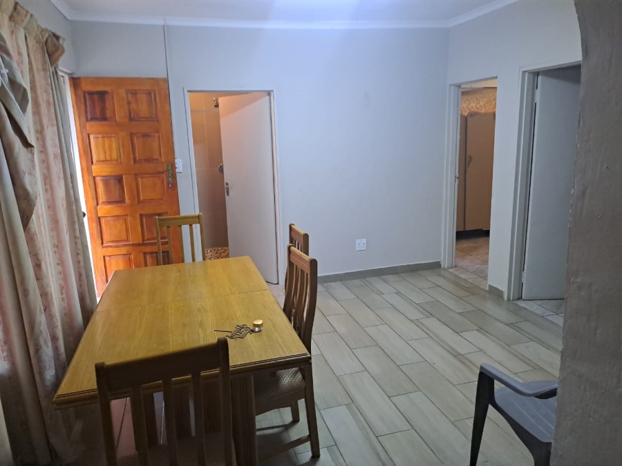 To Let 2 Bedroom Property for Rent in Erasmia Gauteng