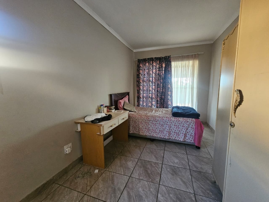 To Let 2 Bedroom Property for Rent in Erasmia Gauteng